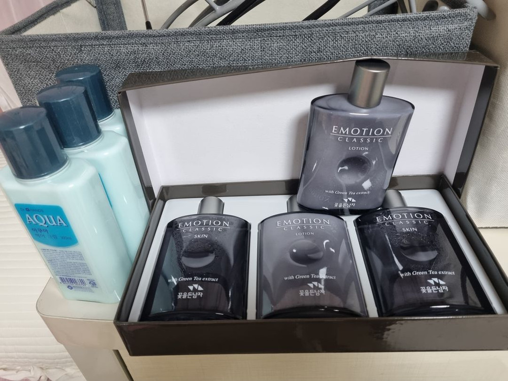 꽃을 든 남자 스킨로션 / 아쿠아 헤어크림--3