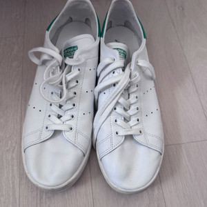 아디다스 스탠스미스 데콘 화이트 270 IE91183~5회착 정도 사용감 약간 있습니다!단품**흥 이미지