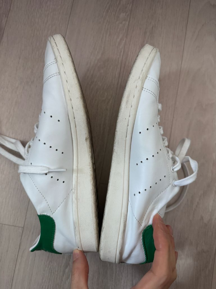 아디다스 스탠스미스 데콘 화이트 270 IE91183~5회착 정도 사용감 약간 있습니다!단품**흥 이미지