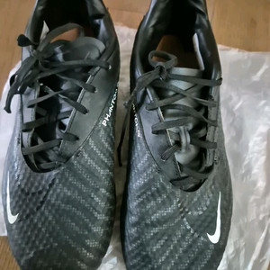 나이키 팬텀 축구화 블랙260mm