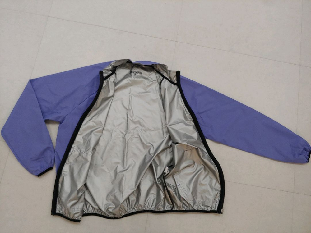 베러댄라이프 땀복 이미지