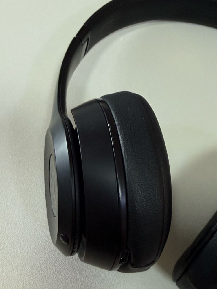 애플 닥터드레 비츠솔로3 Beats Solo3 Wireless (블랙)--2