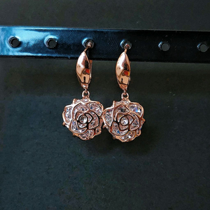 새상품,선물박스포장]스와로브스키스톤 장미 링귀걸이/목걸이 반지 팔찌 진주 샤넬 14k 18k 반클리프 루이비통 디올