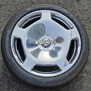 [완전신품급] 정품 마이바흐S580 20인치 휠타이어 이미지