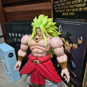 shf 드래곤볼 콩스튜디오 초사이어인3 브로리 판매합니다 (dko 헤드 포함) 이미지