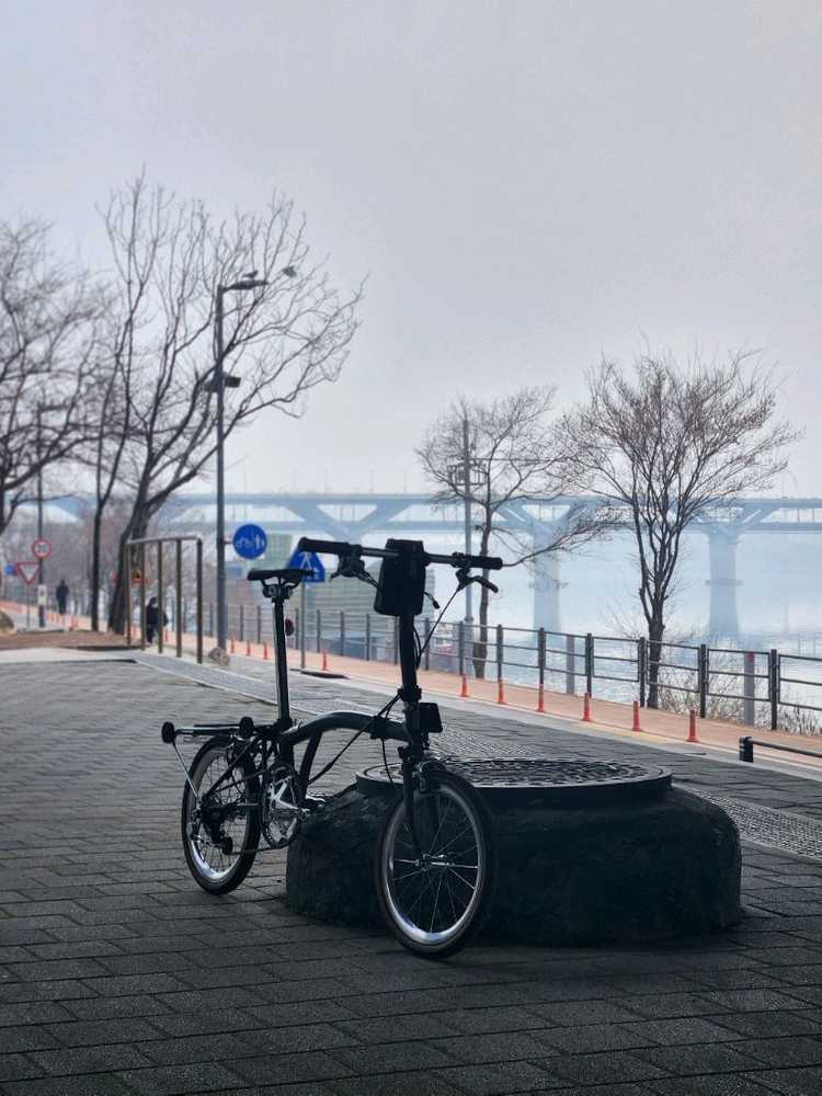 바이크스 시티 미니벨로 유사브롬톤 트라이폴드 자전거 팝니다 이미지