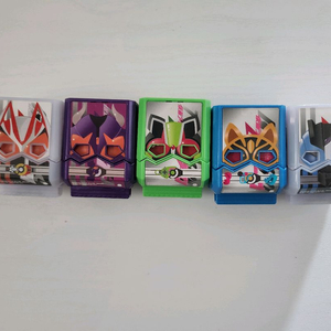 가면라이더 가브 기츠 고치조 5인방