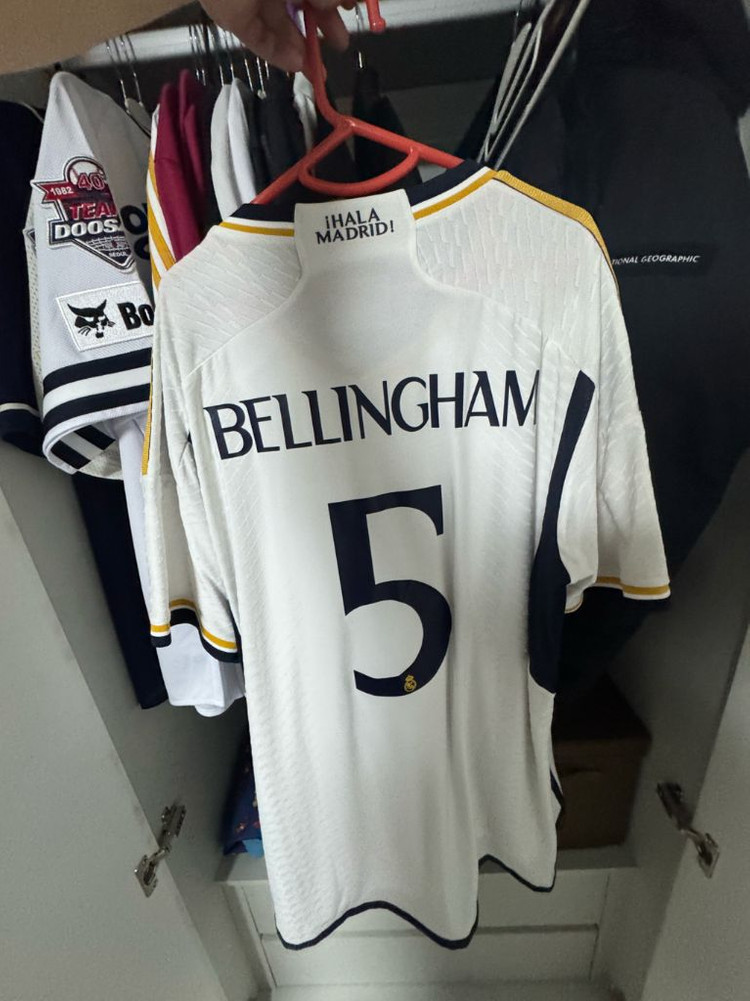 24 레알 어쌘틱, 레플리카--1