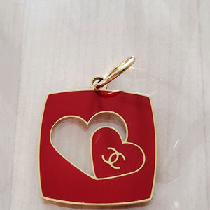 새상품)발렌타인데이 샤넬 참 팬던트 이미지