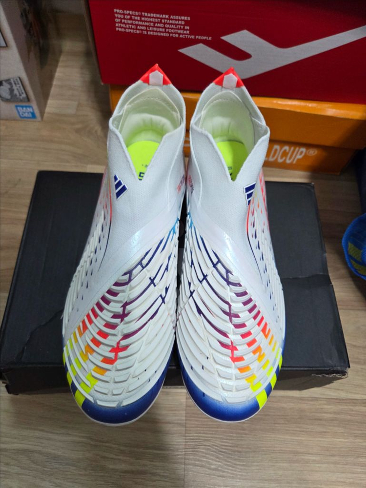 새상품/풀박스) 아디다스 프레데터 엣지+ FG J (240mm) 이미지