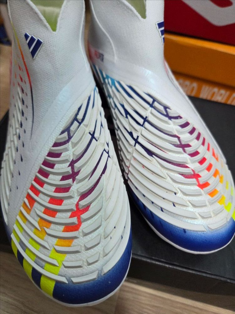 새상품/풀박스) 아디다스 프레데터 엣지+ FG J (240mm) 이미지