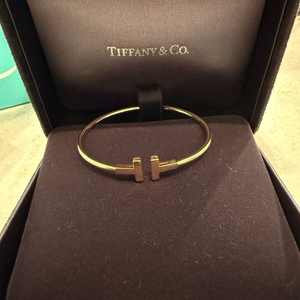 티파니 t와이어 네로우 팔찌s