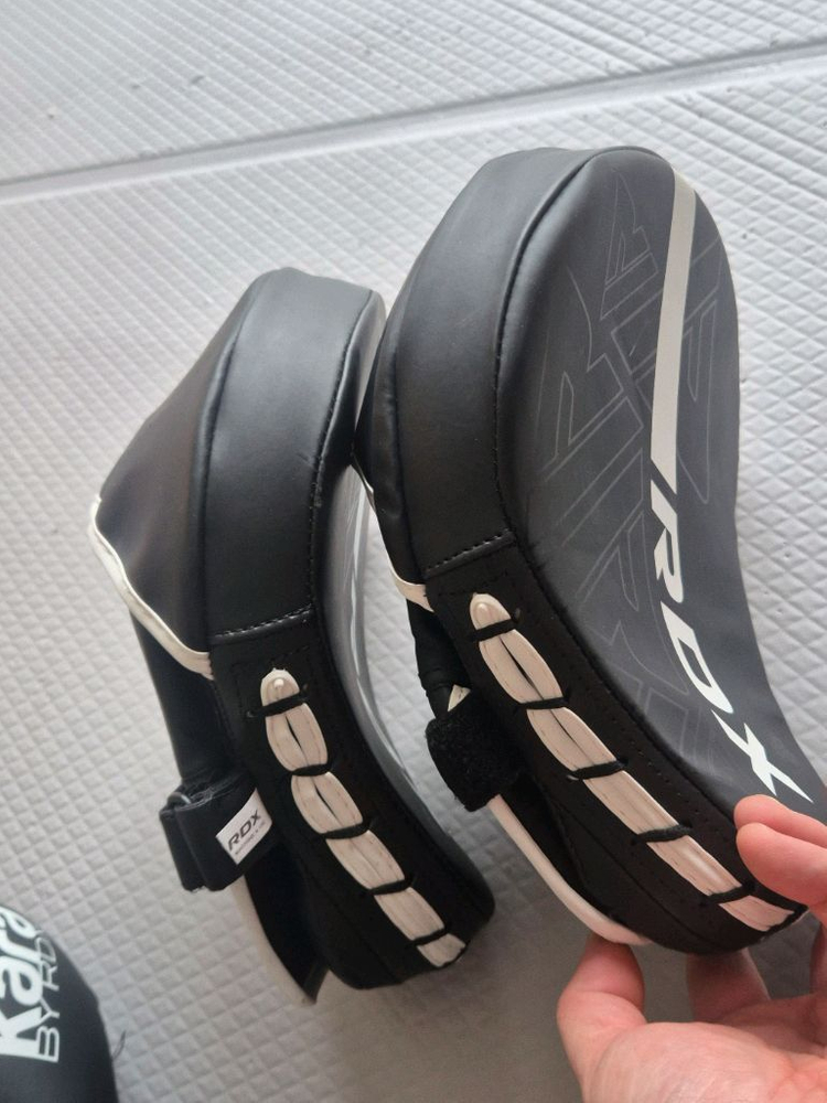 RDX 복싱글러브(8oz)와 포커스 미트 이미지