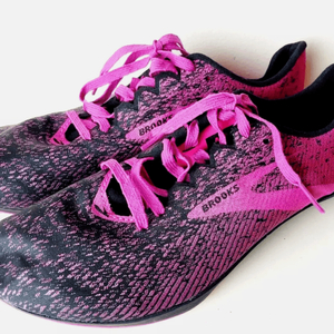 브룩스 트랙 육상화