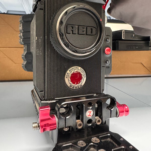 <판매> RED RAVEN 레드 레이븐 4.5k 시네마 카메라 (minimag 포함) 이미지