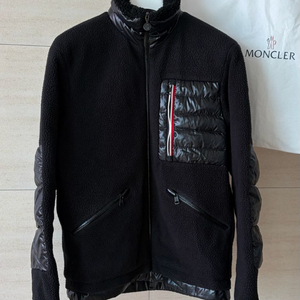 몽클레어 정품 다운 후리스