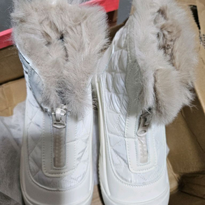 흰색 털 부츠 35(220)사이즈