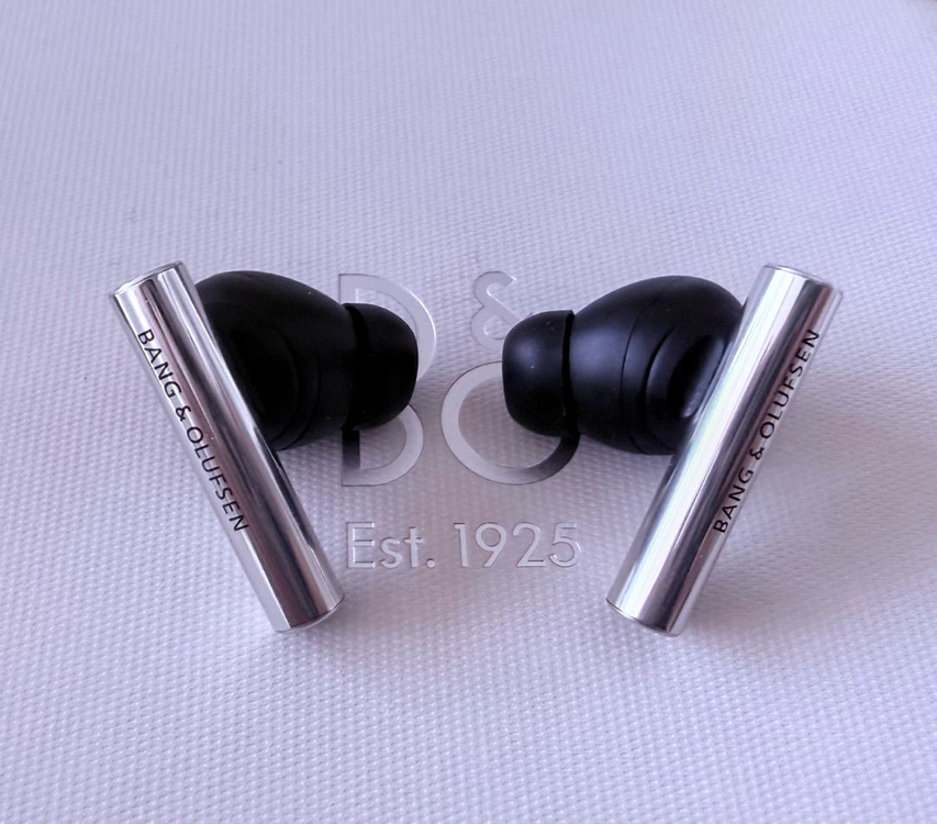 뱅앤올룹슨 베오그레이스 블루투스 이어폰 팝니다!--4