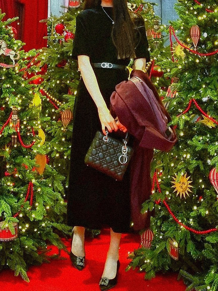 고급 벨벳 반팔 롱원피스 롱드레스 블랙 파티룩 연말룩 이미지