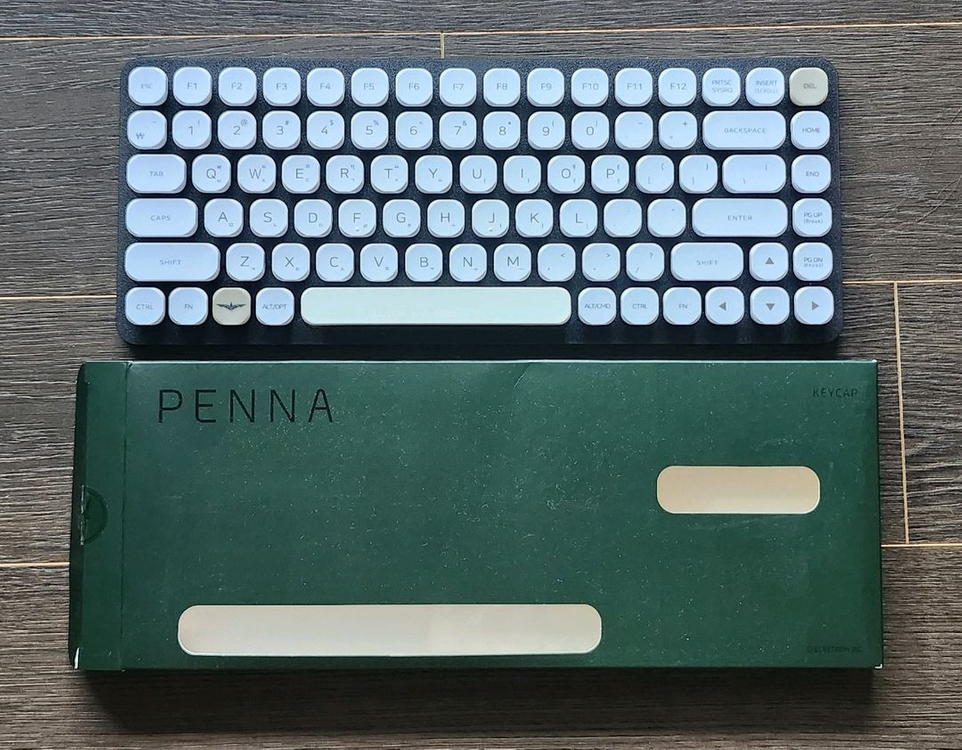 엘레트론 페나 키보드 블랙 스페셜 적축 + 추가키캡 이미지