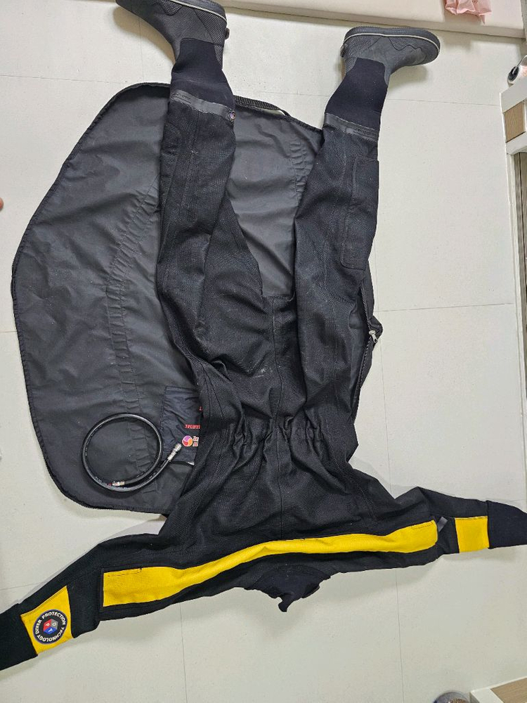 스쿠버다이빙 호흡기 세트--4