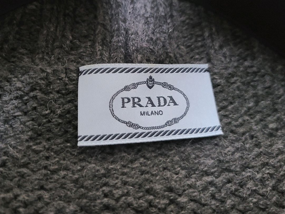 (마지막 가격)프라다 크롭 가디건 울가디건자켓명품의류패딩맨투맨구찌루이비통디올셀린느에르메스로로피아나버버리--6