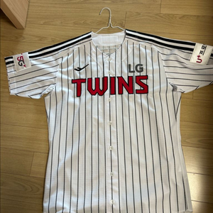 LG트윈스 정우영 실착 유니폼