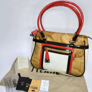 알비에로 마르티니의 프리마 클라쎄 토트백