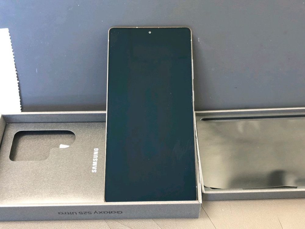 (자급제) 갤럭시S25 울트라 1테라 16GB 티타늄 제트블랙 판매합니다.--8