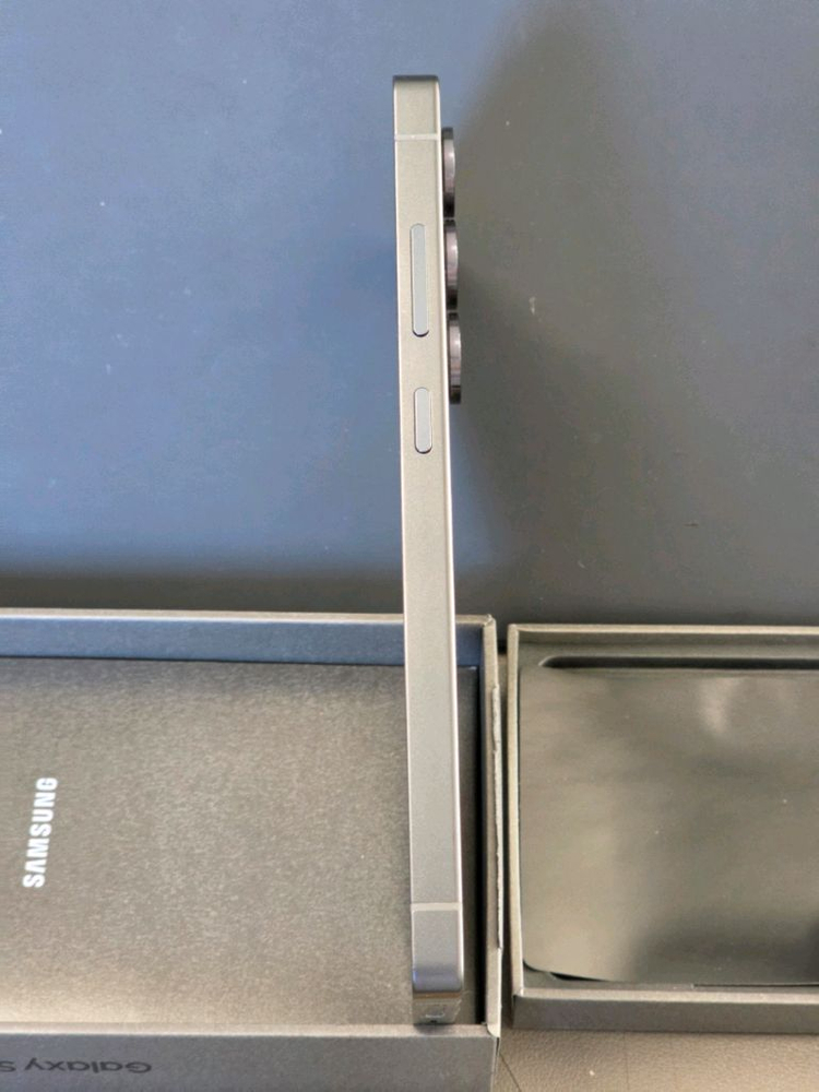 (자급제) 갤럭시S25 울트라 1테라 16GB 티타늄 제트블랙 판매합니다.--10