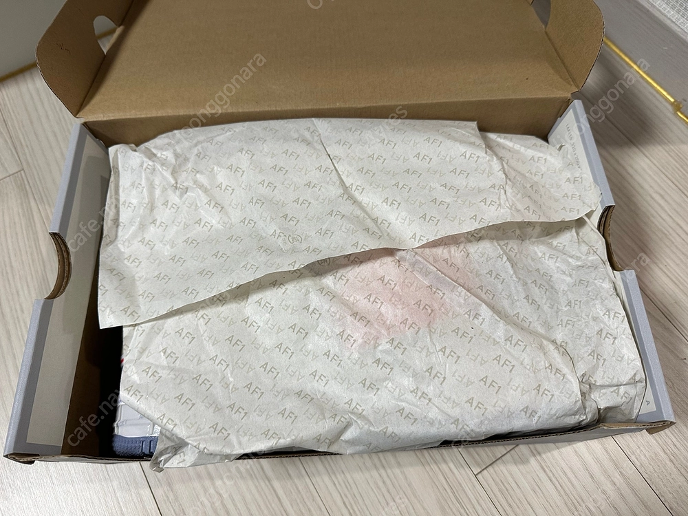 신품 - 나이키 코리아 정품 CZ1528 100 에어포스1 사이즈260 우편 고스트 익스페리멘탈 USPS 이미지