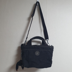 키플링 Art M 숄더 크로스백 블랙