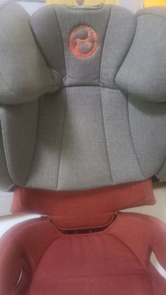 싸이벡스 Q2카시트 이미지