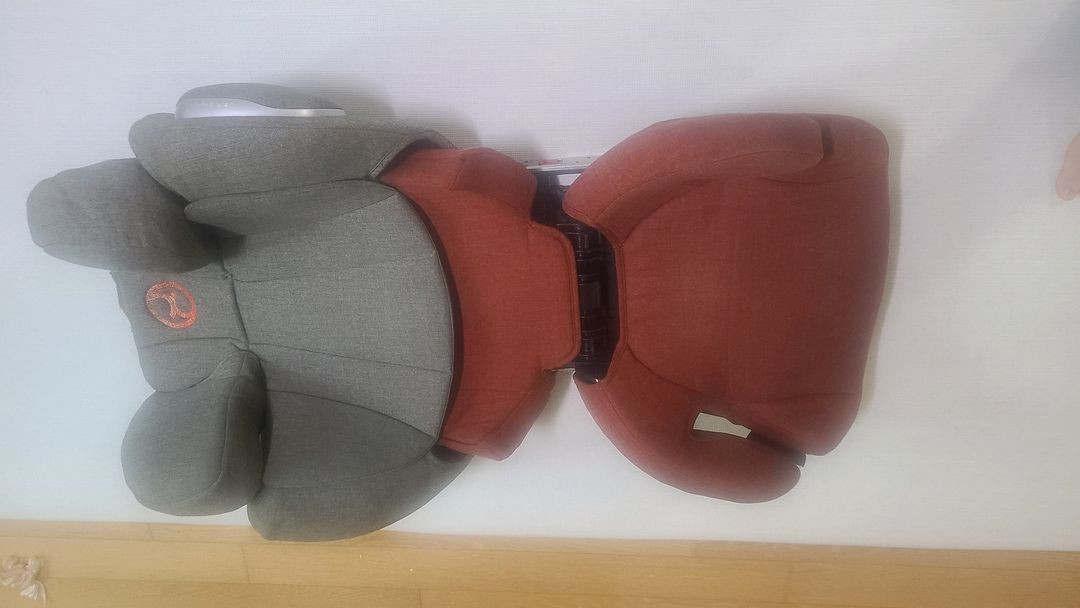 싸이벡스 Q2카시트 이미지