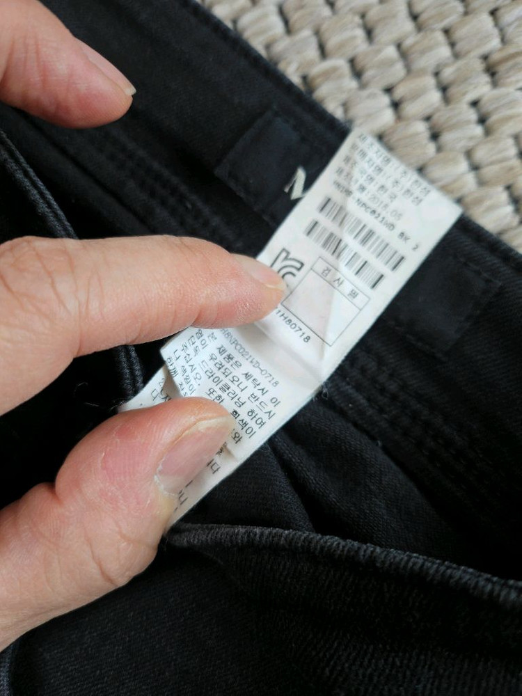 MINE 블랙 부츠컷 데님 64 55사이즈--8