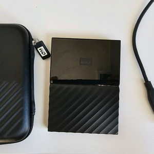WD My Passport 외장하드 1TB 1테라 팝니다.