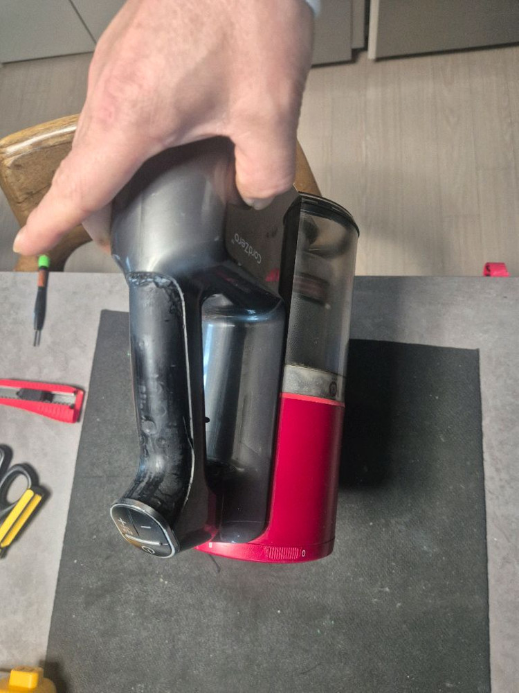 LG 코드제로 A9 무선 청소기 본체 만 사용감 있으나 작동잘됩니다 이미지