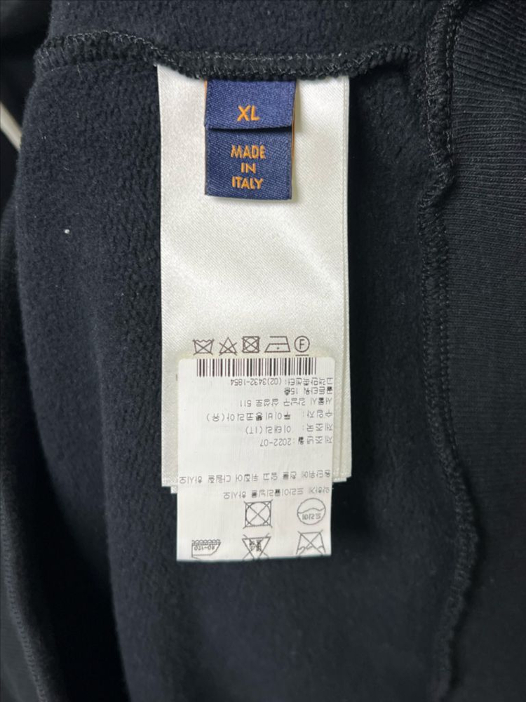 [정품] XL 루이비통 엠브로이더드 시그니처 후드티 블랙 이미지