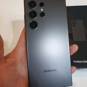 갤럭시S24울트라256G 무잔상 액정무기스 상태굿 중고폰 공기계
