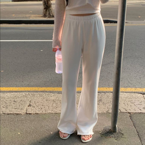 더위시 리즈 시그니처 부츠컷 밴딩 팬츠 아이보리