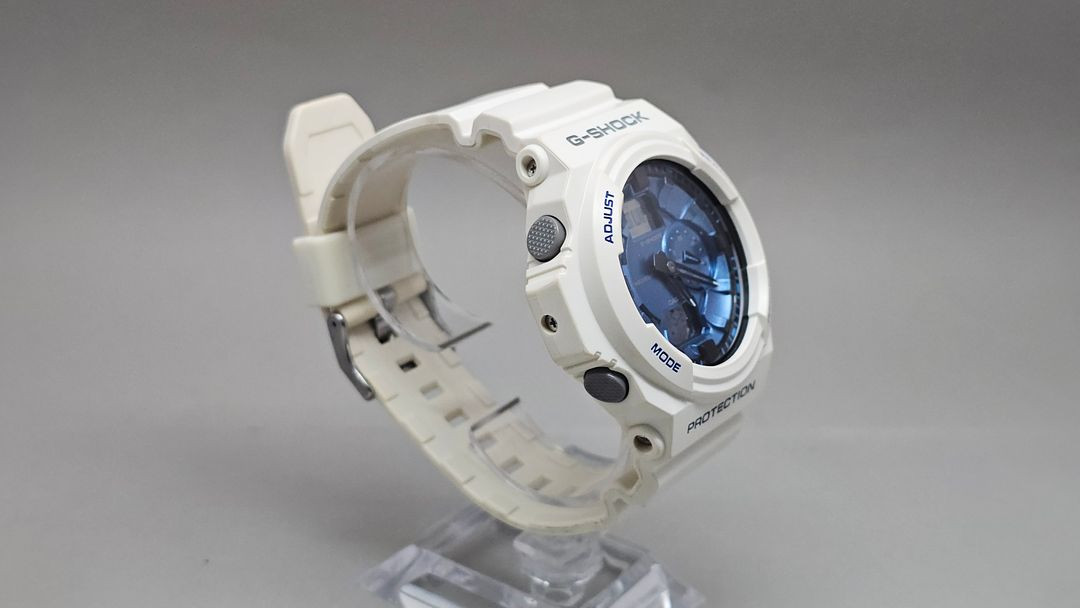 카시오 지샥 GA-150MF 화이트 메탈릭블루 이미지
