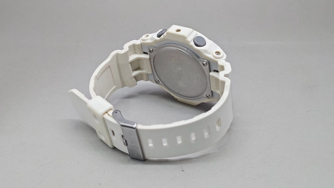 카시오 지샥 GA-150MF 화이트 메탈릭블루 이미지