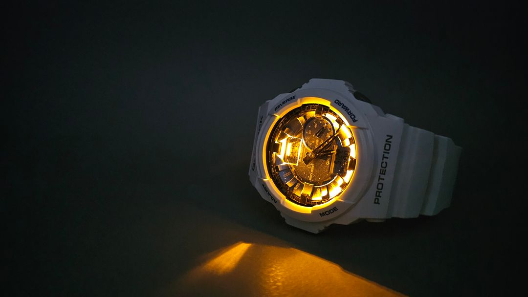 카시오 지샥 GA-150MF 화이트 메탈릭블루 이미지