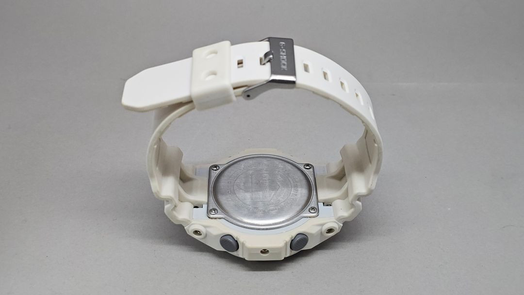 카시오 지샥 GA-150MF 화이트 메탈릭블루 이미지