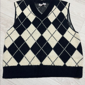 초1~2 여아, 조끼 바지 셔츠 140사이즈 일괄 묶음옷