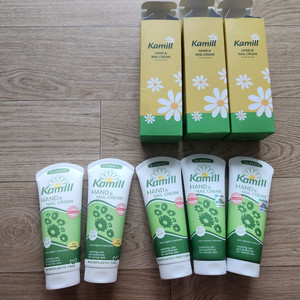 카밀 클래식 핸드크림, 바티스트 드라이샴푸, 오휘 아쿠아 선스틱 투고 이미지