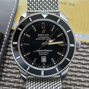 [브라이틀링] 슈퍼오션 헤리티지 46mm 블랙 메쉬 브레이슬릿 모델