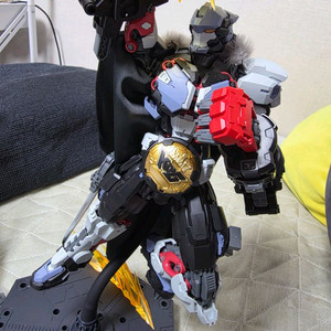 바키 가조립 팝니다