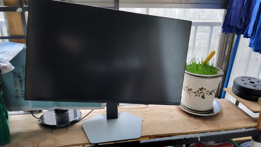 32인치 180hz miniled게이밍 모니터 이미지