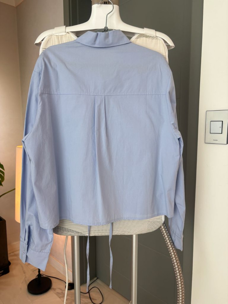 레이어드 리본 셔츠, 랩스타일 플리츠 스커트--5